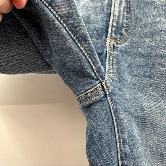 Loft Light Wash Mid Rise Distressed The Curvy Jegging Skinny Jeans Size 0/25 - Picture 5 of 12